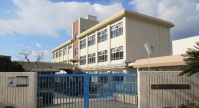 小学校　神戸市立塩屋北小学校（小学校）まで837m