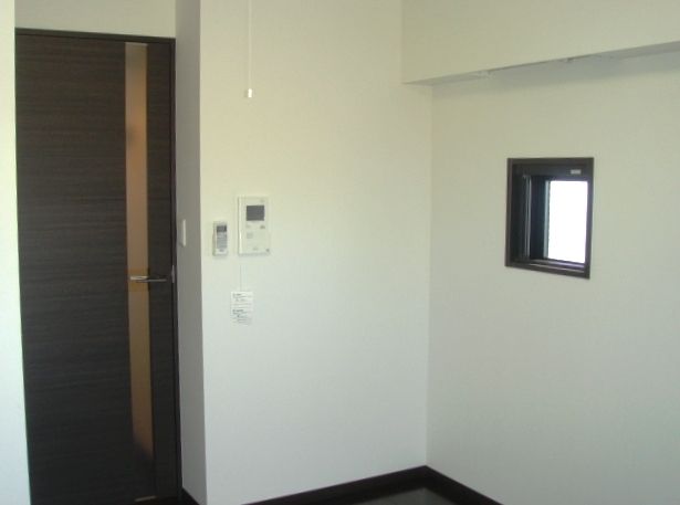 居室・リビング　☆明るい洋室☆