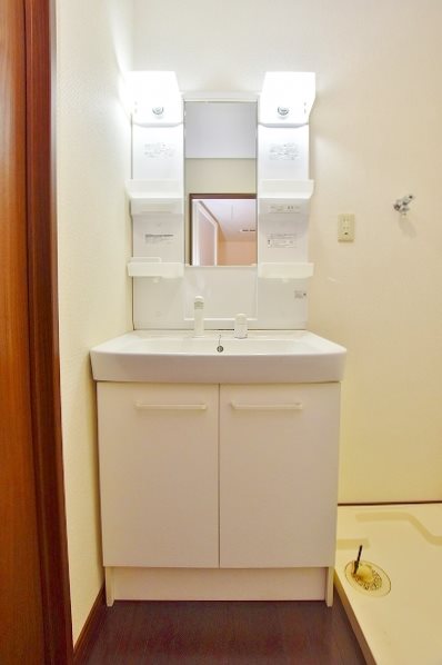 洗面設備　★シャワー付き洗面台★