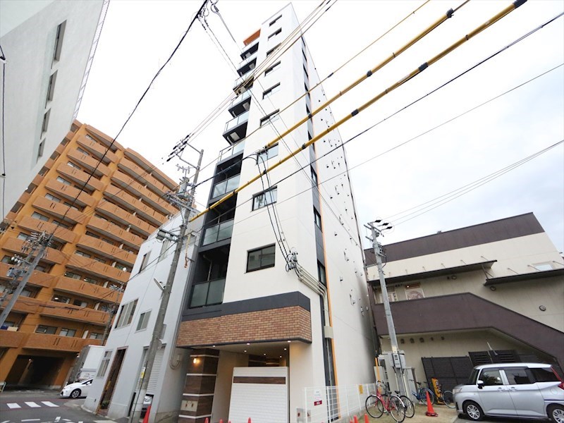 建物外観　外観　オートロック　宅配ＢＯＸ　防犯カメラ