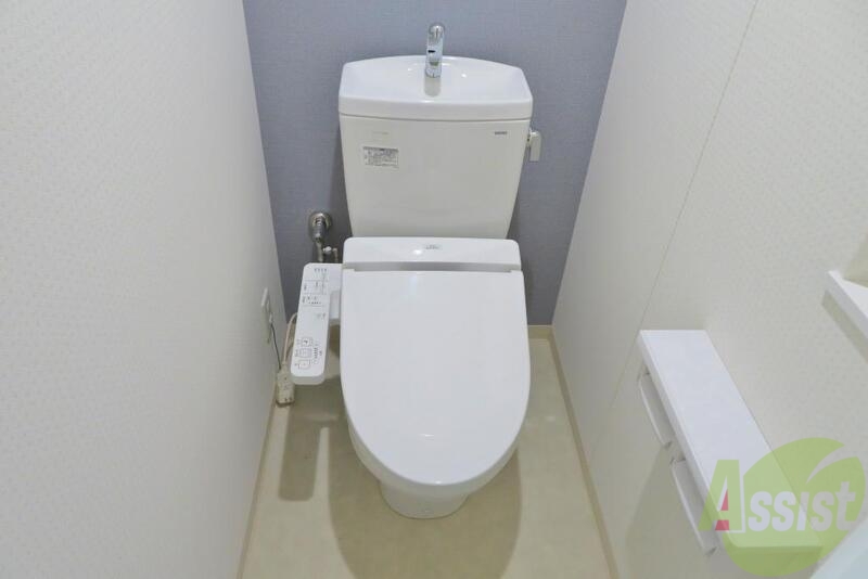 トイレ　温水洗浄便座で一年中快適ですね。