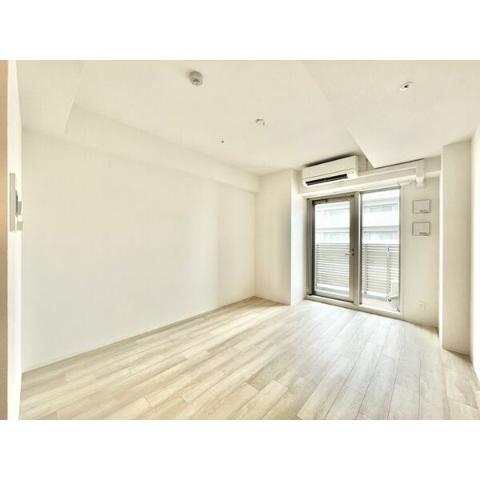 居室・リビング　室内