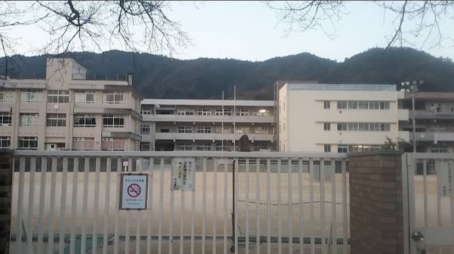 小学校　広島市立亀山小学校（小学校）まで500m