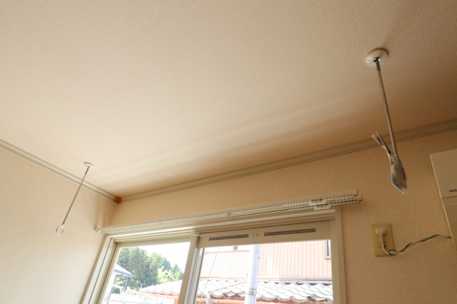 収納　室内物干し