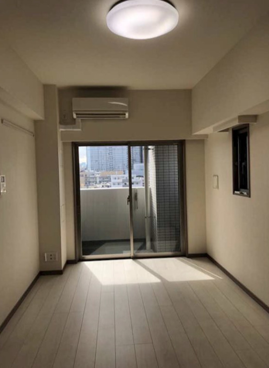 居室・リビング　左右反転