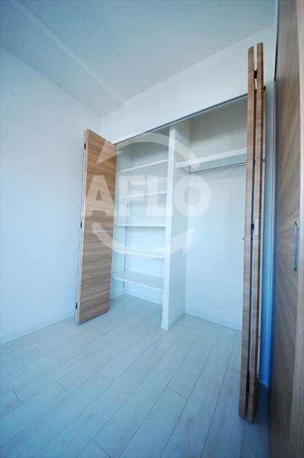 収納　スプランディッド難波　クローゼット