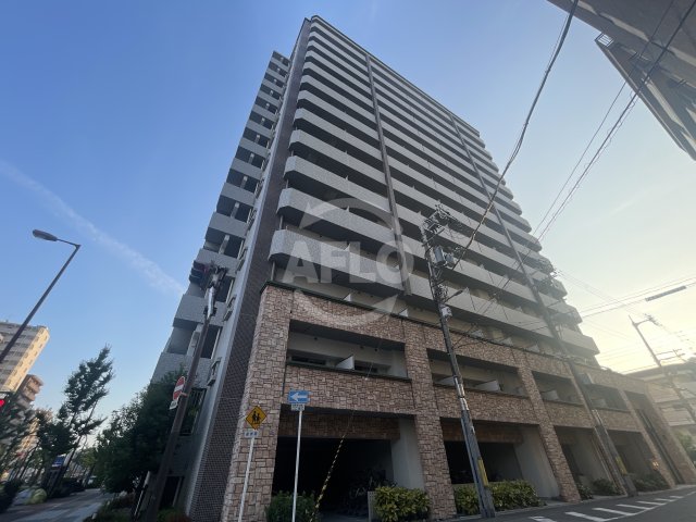 建物外観　スプランディッド難波　高級感ある外観