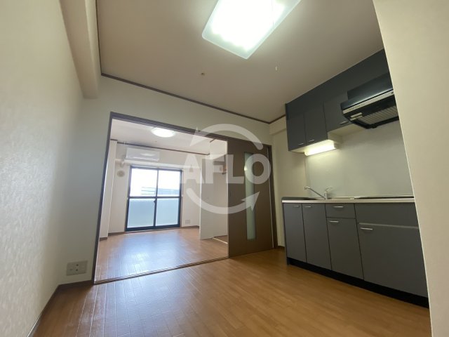 居室・リビング　ノルデンタワー天神橋　ダイニングスペース