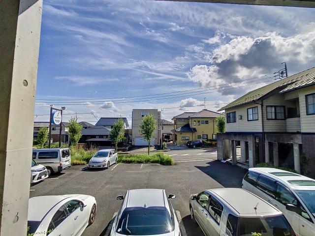 眺望　掲載写真は同型の左右反転の部屋を掲載しております。仕様等が異