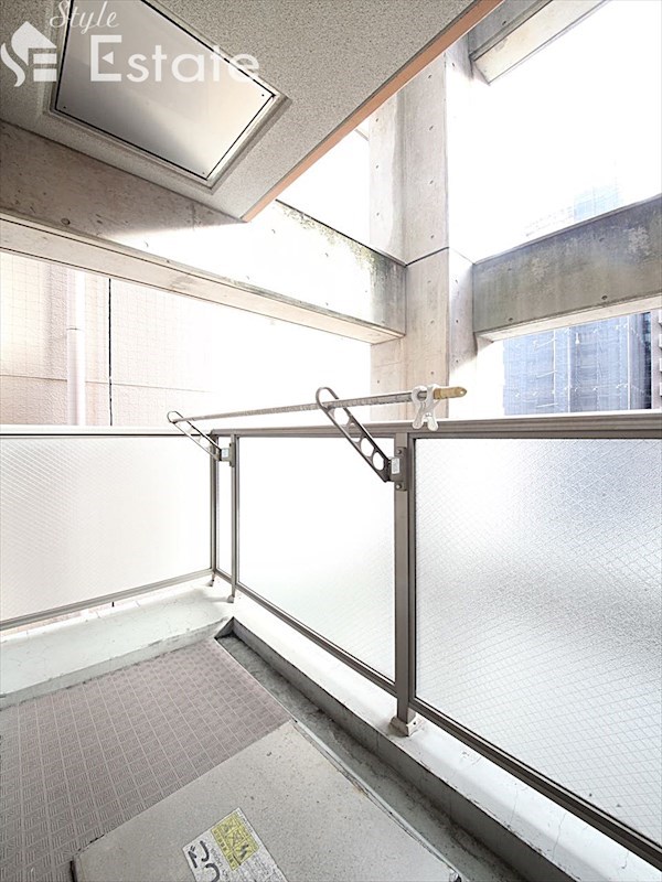 バルコニー　バルコニー