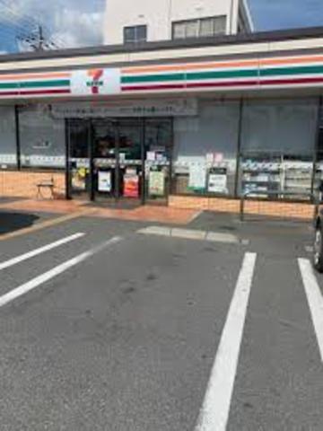コンビニ　セブンイレブン加古川本町店（コンビニ）まで706m