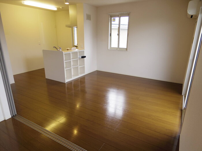 居室・リビング　リビング（エアコン付）