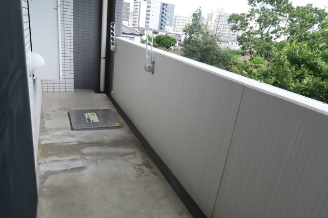 バルコニー　※別室参考写真です。