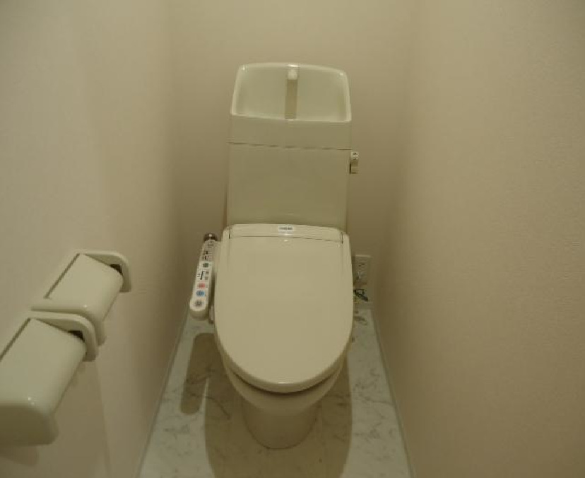 トイレ　シンプルで使いやすいトイレです