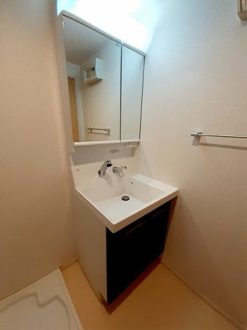 洗面設備　広い洗面スペース