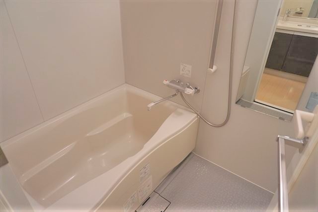 バス・シャワールーム　バス※別部屋参考写真