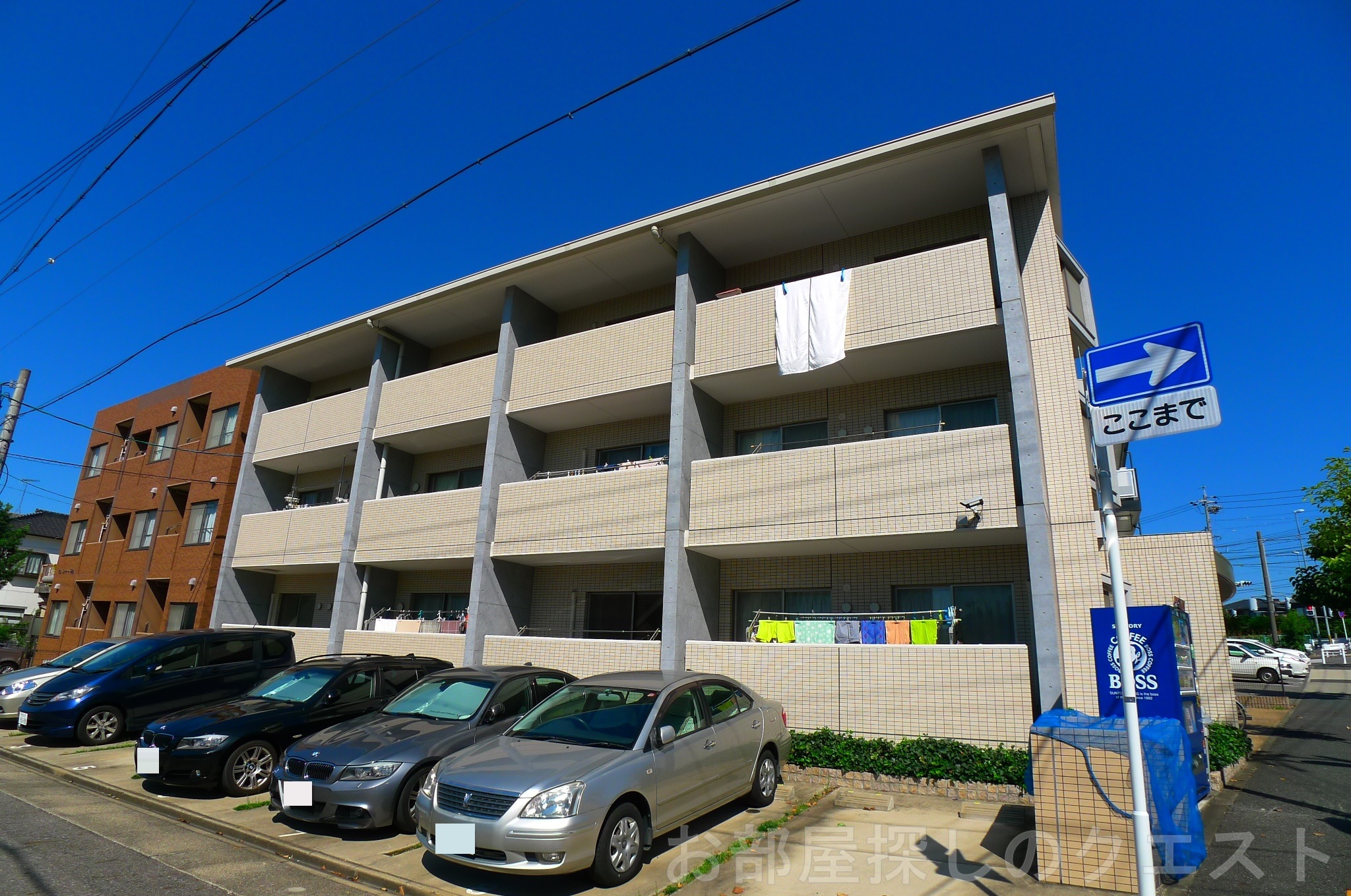 建物外観　オートロック付！