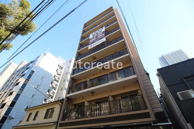 建物外観　地下鉄３沿線が通る本町駅まで徒歩５分圏内。