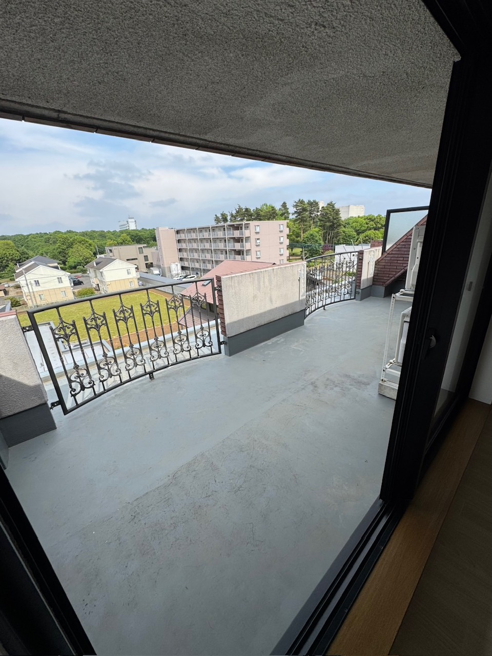 バルコニー　大型バルコニー