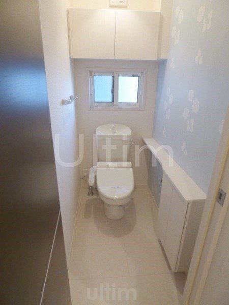 トイレ　※別のお部屋のお写真です。御参考までに。