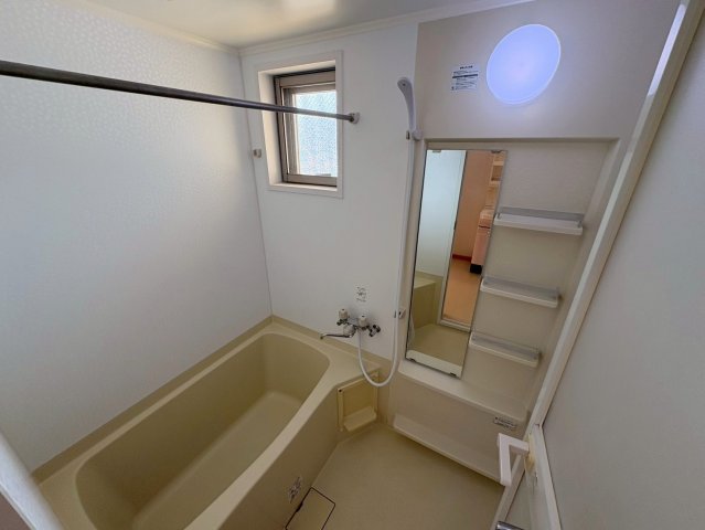 バス・シャワールーム　※退去前の為、別部屋の写真を掲載しております