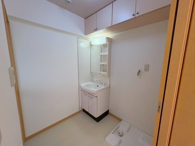 洗面設備　※退去前の為、別部屋の写真を掲載しております
