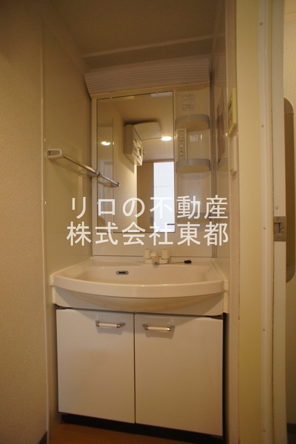洗面設備　独立洗面台なら落ち着いて身支度ができます☆