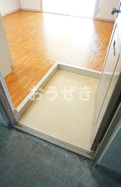 玄関　※同仕様参考写真