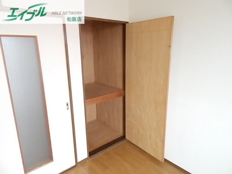 収納　別部屋反転同型タイプ