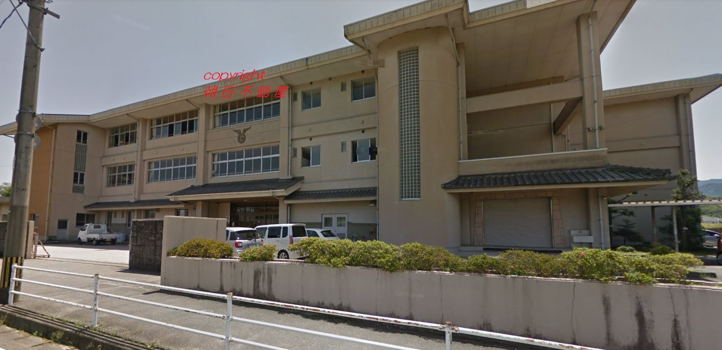 小学校　日田市立日隈小学校（小学校）まで682m