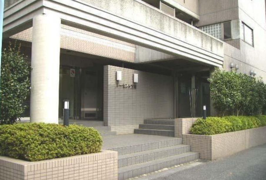 エントランス　弊社は都内全域の物件をご紹介可能です！