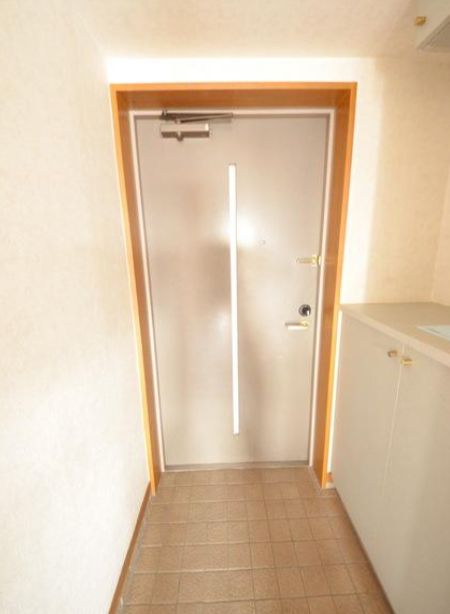 玄関　弊社は都内全域の物件をご紹介可能です！