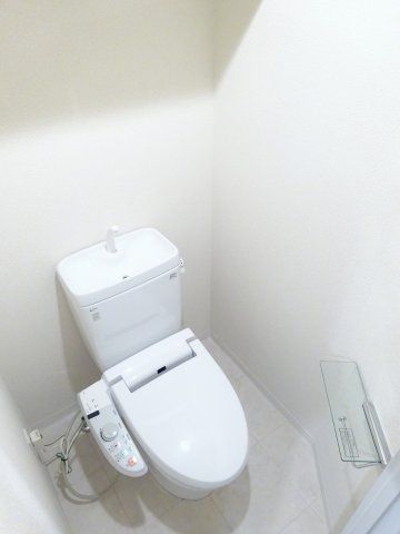 トイレ　（別タイプ参考写真）ＡＸＡＳ板橋本町Ｓｔａ．　板橋区大和町