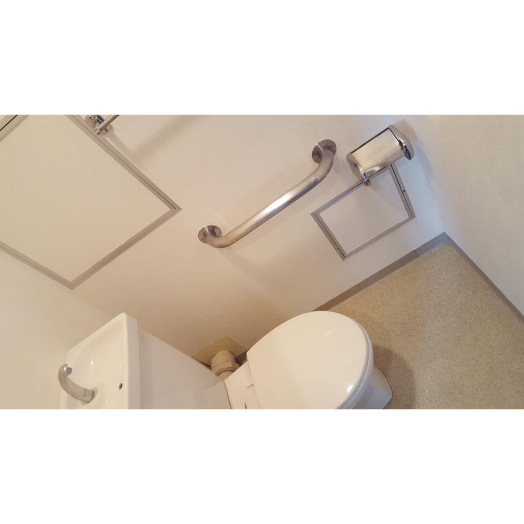 トイレ　トイレもきれいです
