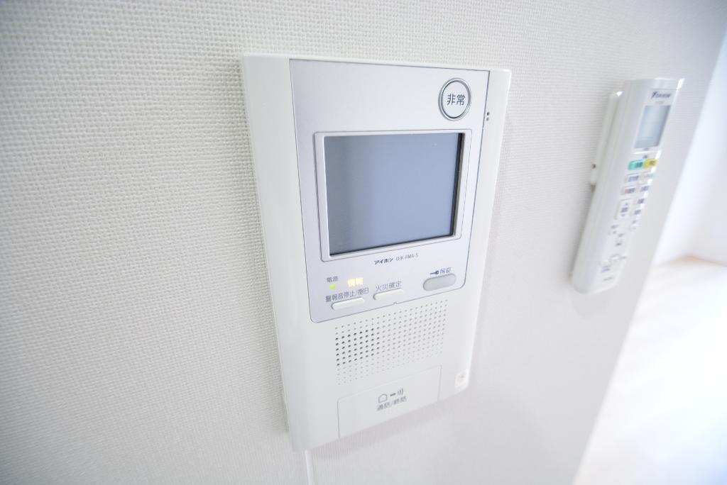セキュリティ　カメラ付インターホン