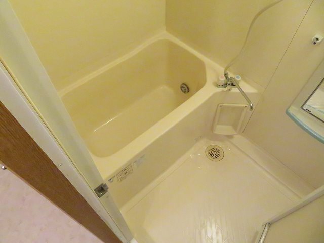 バス・シャワールーム　別部屋参考写真