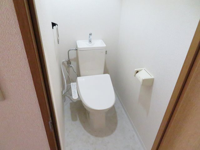 トイレ　別部屋参考写真