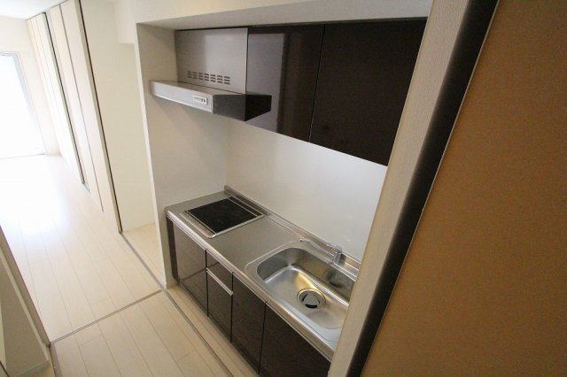 キッチン　参考写真（同物件別部屋）