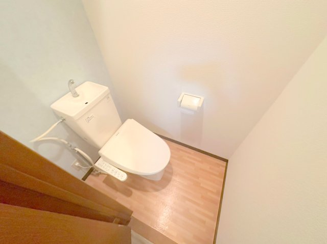 トイレ　清潔感のあるトイレは、誰もがリラックスできる空間です。