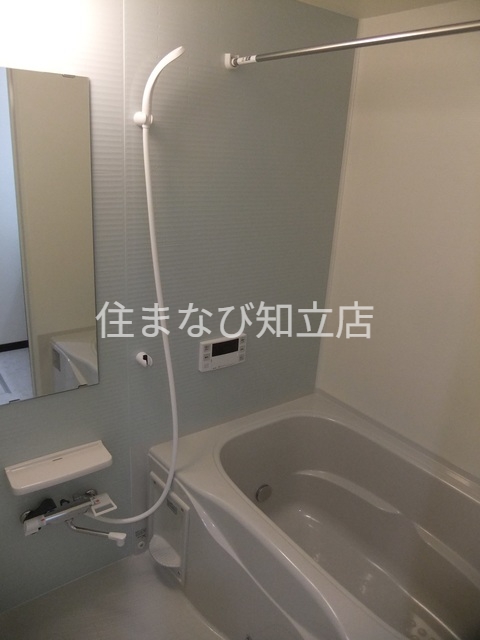 バス・シャワールーム　同型別部屋写真