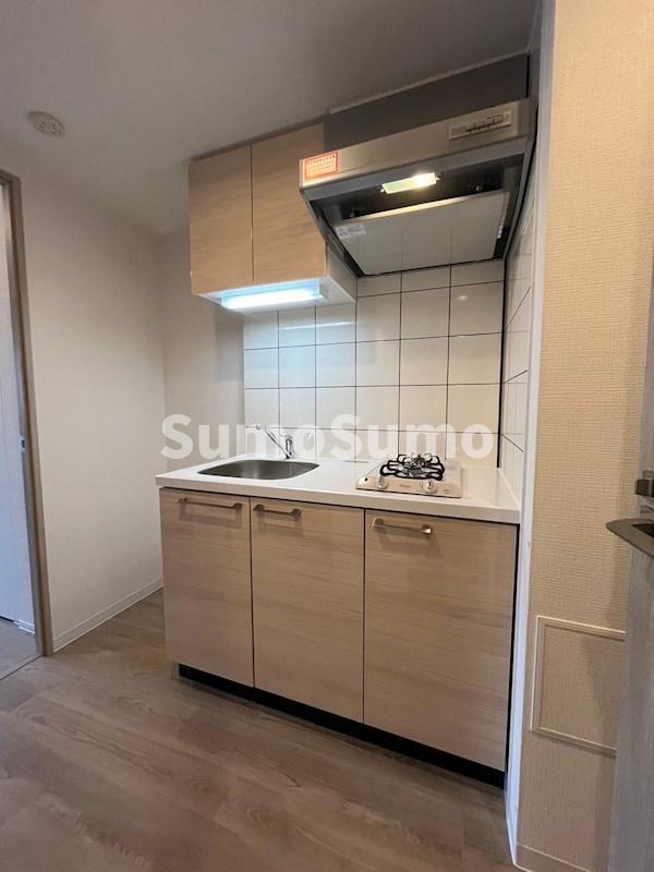 キッチン　コンパクトなキッチンで掃除もラクラク