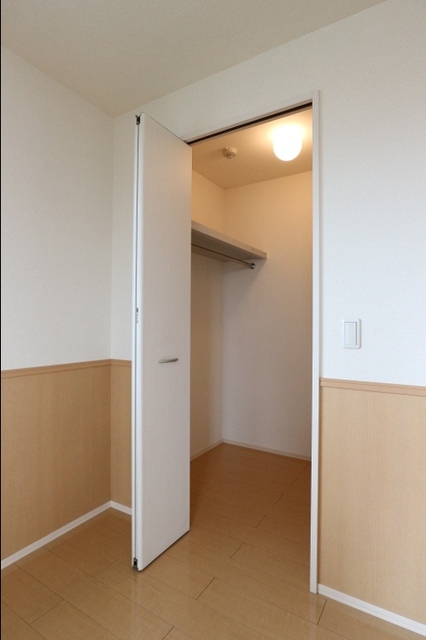 収納　ウォークインクローゼット