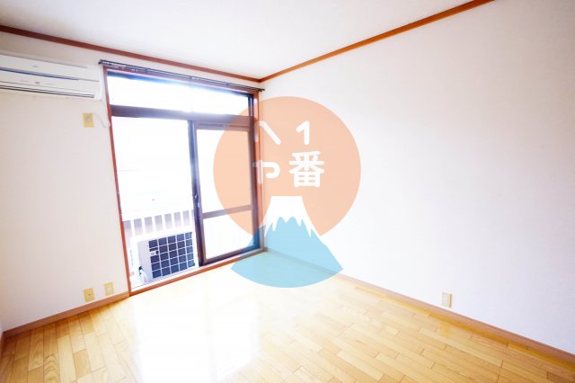 居室・リビング　6帖のお部屋　※参考写真です