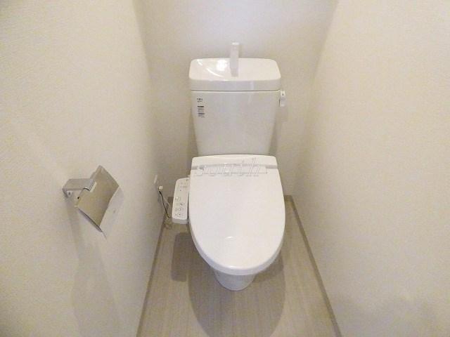 モダンアパートメント平野本町のトイレ写真