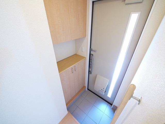 玄関　収納もある玄関です