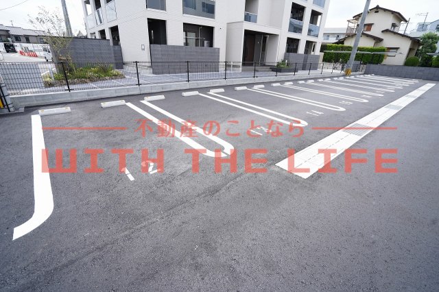 駐車場　駐車スペースもあります