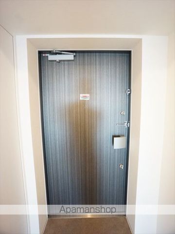 ヒヴィ・カーサ名駅西の玄関写真