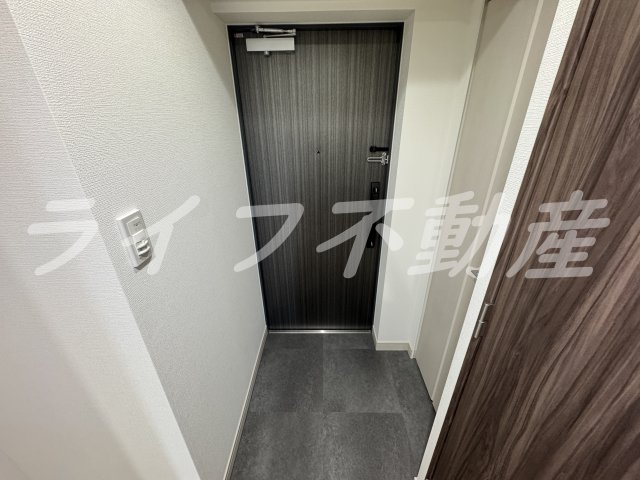 玄関　落ち着いた玄関です