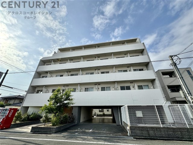 建物外観　オートロック・防犯カメラ付きで安心です！