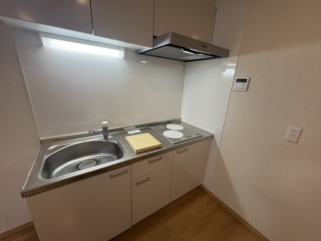 キッチン　広々使える快適な調理スペースです♪